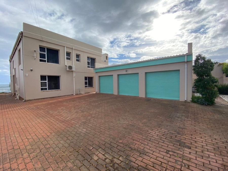 5 Bedroom Property for Sale in Sandbaai Western Cape